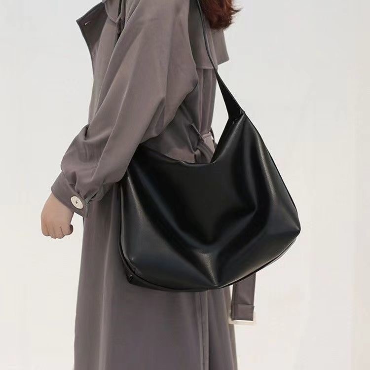 Classic Large Capacity Crossbody Tote photo review