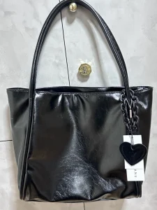 Large Capacity Shoulder Tote photo review