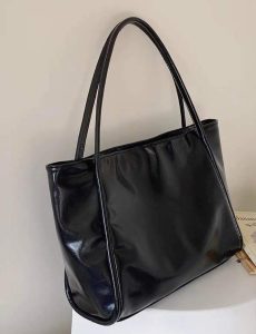 Large Capacity Shoulder Tote photo review