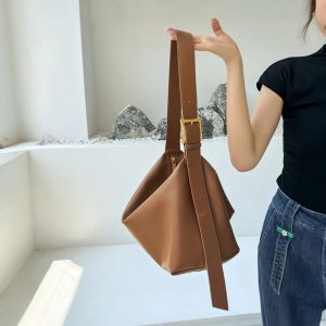 Classic Large Capacity Crossbody Tote photo review