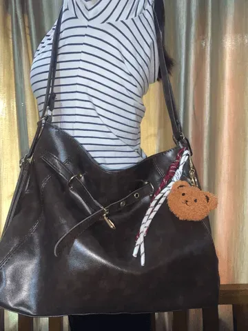 Large Capacity Retro Shoulder Bag photo review