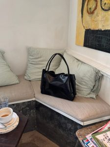 Large Capacity Shoulder Tote photo review