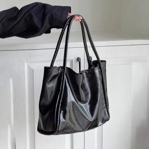 Large Capacity Shoulder Tote photo review
