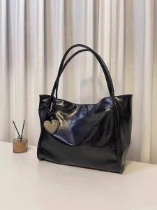 Large Capacity Shoulder Tote photo review